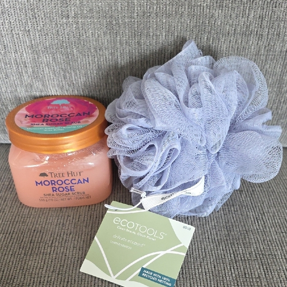 Tree Hut Moroccan Rose and Aurora Nights Bath Set, All New, 4 Items. - Picture 8 of 10